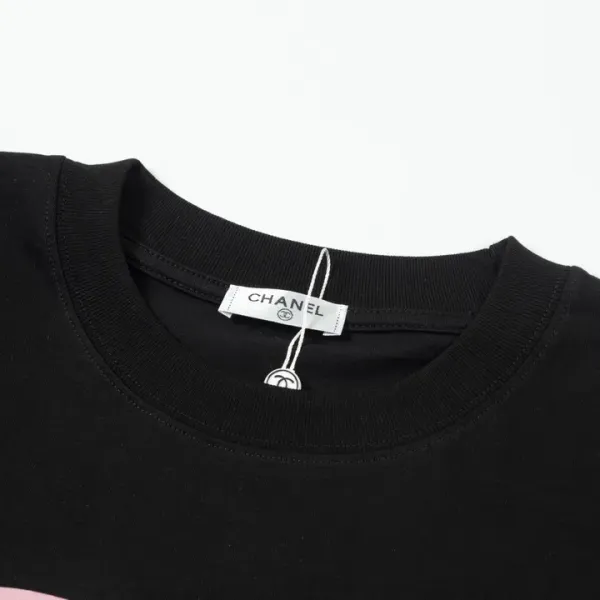 【CHANEL 公式旗艦店】シャネル Tシャツ ご好評に付き再入荷 24626 【CHANEL 公式旗艦店】シャネル Tシャツ ご好評に付き再入荷 24626