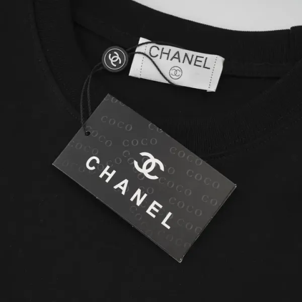 【CHANEL  公式旗艦店】シャネル  Tシャツ ご好評に付き再入荷！