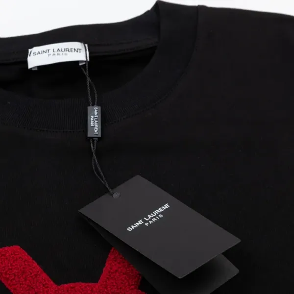 【YSL SAINT LAURENT 公式旗艦店】サンローラン Tシャツ ご好評に付き再入荷！
