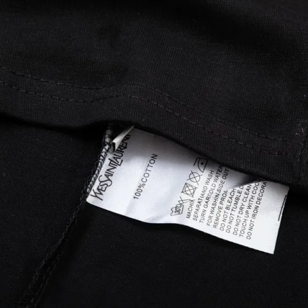 【YSL SAINT LAURENT 公式旗艦店】サンローラン Tシャツ ご好評に付き再入荷！
