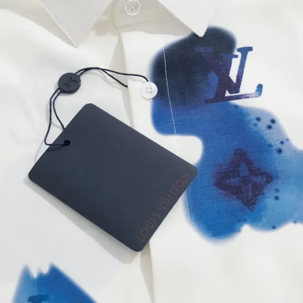 LV【LOUIS VUITTON 公式旗艦店】ルイヴィトン  シャツ ご好評に付き再入荷  250222