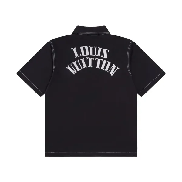 LV 【LOUIS VUITTON 公式旗艦店】ルイヴィトン 半袖シャツ ご好評に付き再入荷 240716 LV 【LOUIS VUITTON 公式旗艦店】ルイヴィトン 半袖シャツ ご好評に付き再入荷 240716