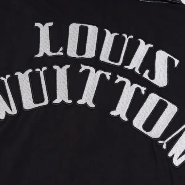 LV 【LOUIS VUITTON 公式旗艦店】ルイヴィトン 半袖シャツ ご好評に付き再入荷 240716 LV 【LOUIS VUITTON 公式旗艦店】ルイヴィトン 半袖シャツ ご好評に付き再入荷 240716