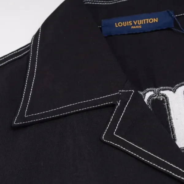LV 【LOUIS VUITTON 公式旗艦店】ルイヴィトン 半袖シャツ ご好評に付き再入荷 240716 LV 【LOUIS VUITTON 公式旗艦店】ルイヴィトン 半袖シャツ ご好評に付き再入荷 240716