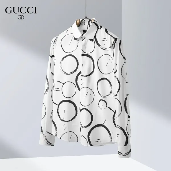 【GUCCI  公式旗艦店】グッチ  シャツ ご好評に付き再入荷  250222