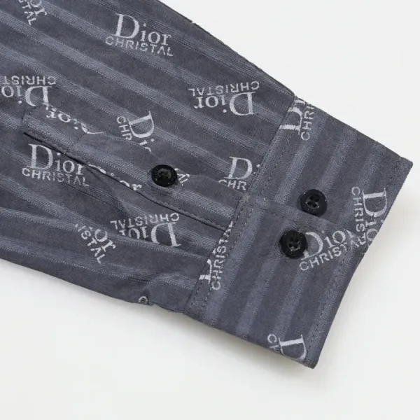 【DIOR  公式旗艦店】ディオール  シャツ  ご好評に付き再入荷 240816