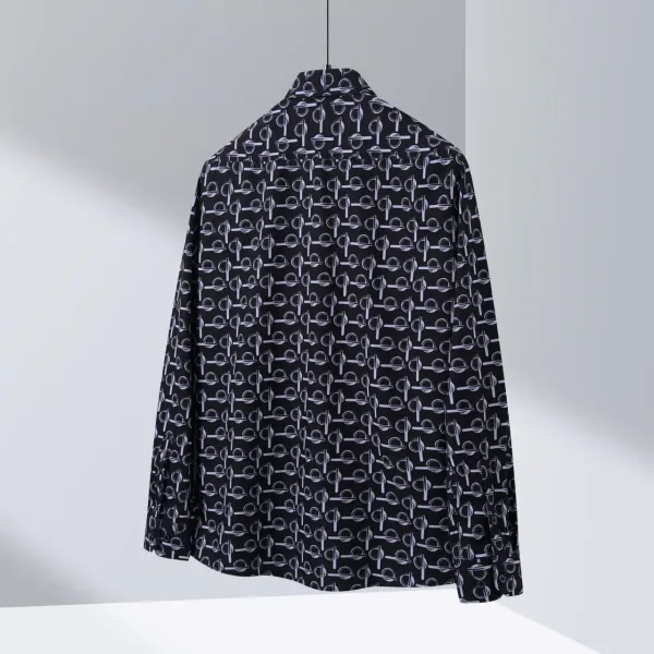 【BURBERRY 公式旗艦店】バーバリー シャツ ご好評に付き再入荷 250222 【BURBERRY 公式旗艦店】バーバリー シャツ ご好評に付き再入荷 250222
