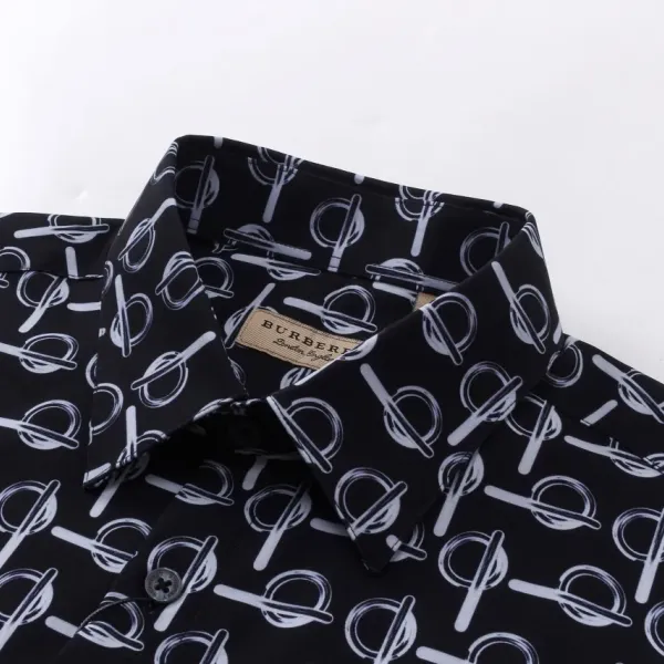 【BURBERRY 公式旗艦店】バーバリー シャツ ご好評に付き再入荷 250222 【BURBERRY 公式旗艦店】バーバリー シャツ ご好評に付き再入荷 250222