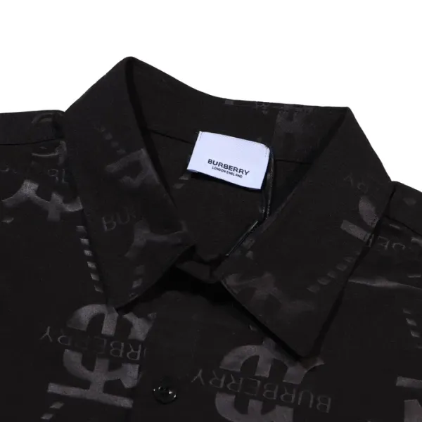 【BURBERRY 公式旗艦店】バーバリー  シャツ  ご好評に付き再入荷 240716
