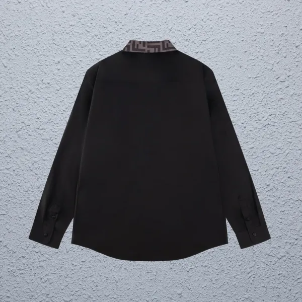 【FENDI  公式旗艦店】フェンディ  シャツ ご好評に付き再入荷  250221
