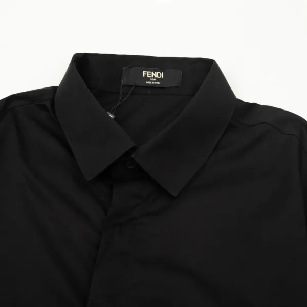 【FENDI 公式旗艦店】フェンディ  シャツ  ご好評に付き再入荷 240716