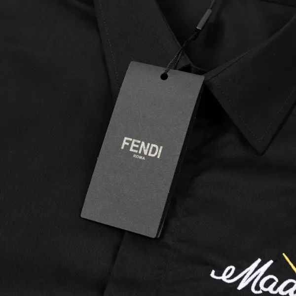 【FENDI 公式旗艦店】フェンディ  シャツ  ご好評に付き再入荷 240716