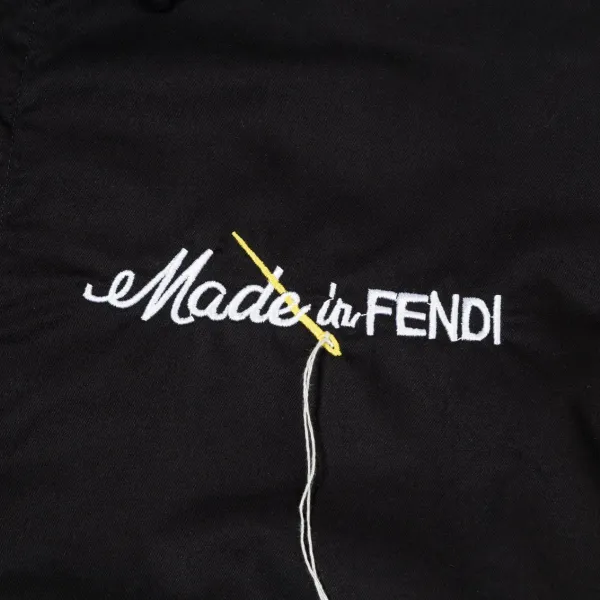 【FENDI 公式旗艦店】フェンディ  シャツ  ご好評に付き再入荷 240716