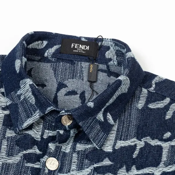 【FENDI 公式旗艦店】フェンディ  シャツ  ご好評に付き再入荷 240716