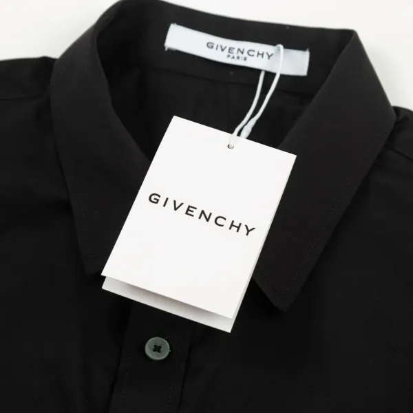 【GIVENCHY 公式旗艦店】ジバンシー  シャツ ご好評に付き再入荷 240802
