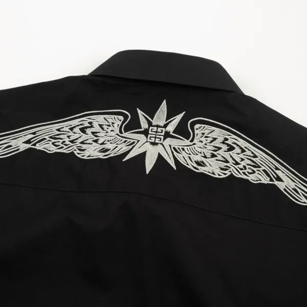 【GIVENCHY 公式旗艦店】ジバンシー  シャツ ご好評に付き再入荷 240802