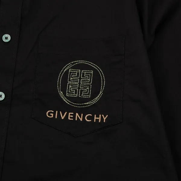 【GIVENCHY 公式旗艦店】ジバンシー シャツ ご好評に付き再入荷 240716 【GIVENCHY 公式旗艦店】ジバンシー シャツ ご好評に付き再入荷 240716