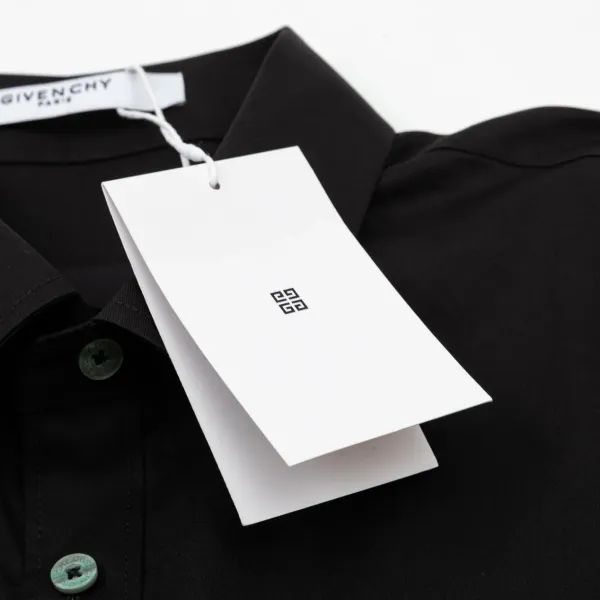 【GIVENCHY 公式旗艦店】ジバンシー シャツ ご好評に付き再入荷 240716 【GIVENCHY 公式旗艦店】ジバンシー シャツ ご好評に付き再入荷 240716