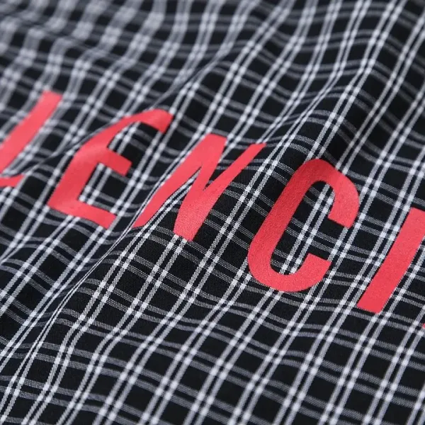 【BALENCIAGA 公式旗艦店】バレンシアガ  シャツ ご好評に付き再入荷  250218