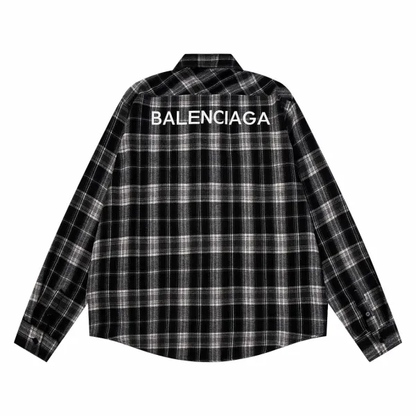【BALENCIAGA 公式旗艦店】バレンシアガ  シャツ ご好評に付き再入荷  241119