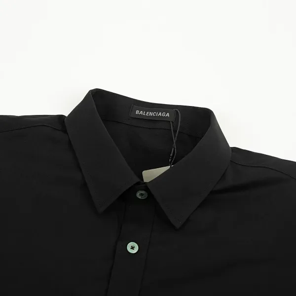 【BALENCIAGA  公式旗艦店】バレンシアガ  シャツ  ご好評に付き再入荷 240816