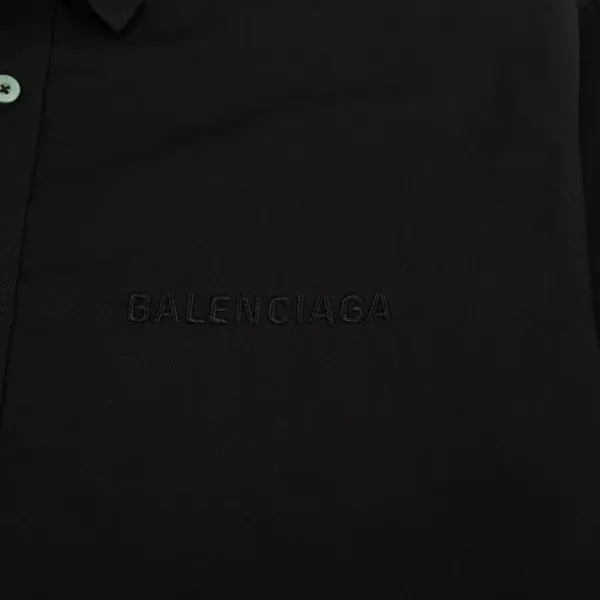 【BALENCIAGA  公式旗艦店】バレンシアガ  シャツ  ご好評に付き再入荷 240816