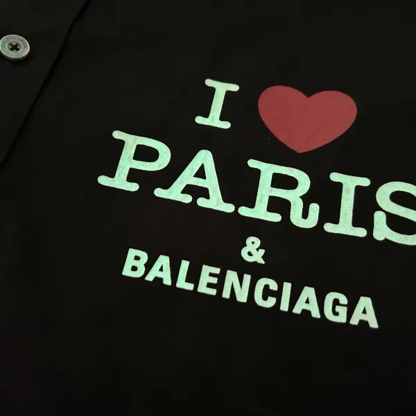 【BALENCIAGA 公式旗艦店】バレンシアガ  シャツ  ご好評に付き再入荷 240715