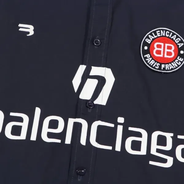 【BALENCIAGA 公式旗艦店】バレンシアガ シャツ ご好評に付き再入荷 240715 【BALENCIAGA 公式旗艦店】バレンシアガ シャツ ご好評に付き再入荷 240715