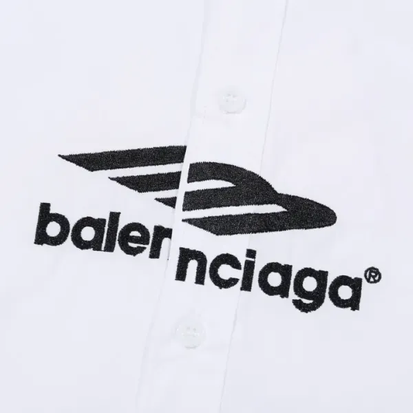 【BALENCIAGA 公式旗艦店】バレンシアガ  シャツ  ご好評に付き再入荷 240715