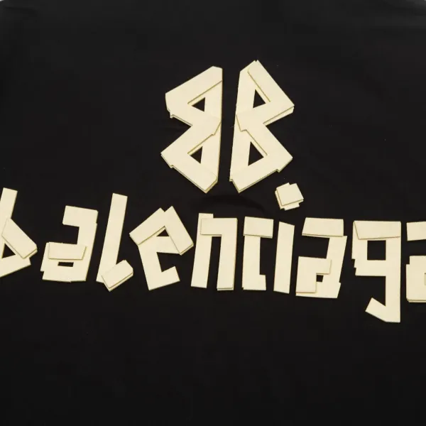 【BALENCIAGA 公式旗艦店】バレンシアガ  シャツ  ご好評に付き再入荷 240715
