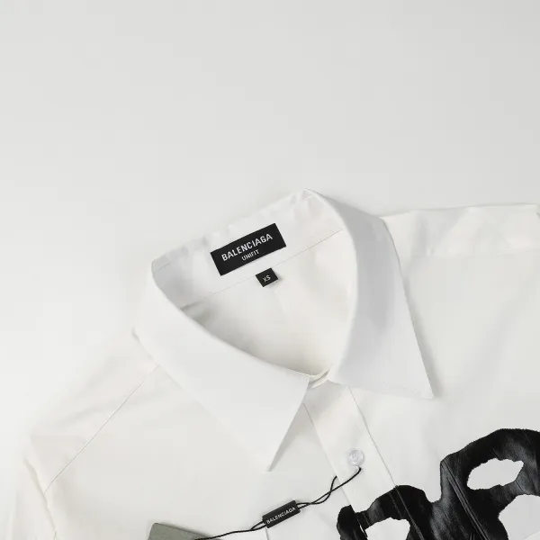 【BALENCIAGA 公式旗艦店】バレンシアガ  シャツ  ご好評に付き再入荷 240715