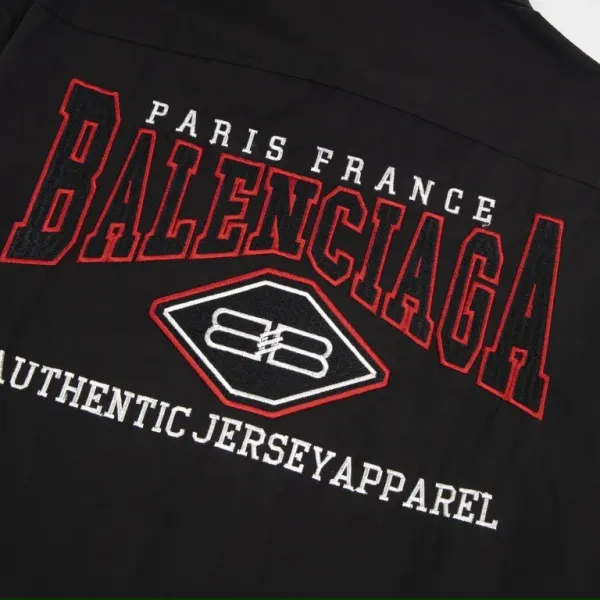 【BALENCIAGA 公式旗艦店】バレンシアガ  シャツ  ご好評に付き再入荷 240715