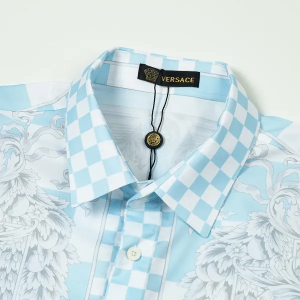 【VERSACE 公式旗艦店】ヴェルサーチ シャツ ご好評に付き再入荷 240716