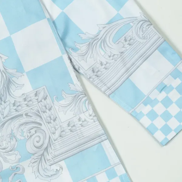 【VERSACE 公式旗艦店】ヴェルサーチ シャツ ご好評に付き再入荷 240716
