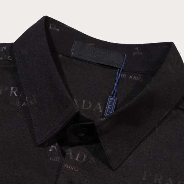 【PRADA 公式旗艦店】プラダ  シャツ  ご好評に付き再入荷 240803