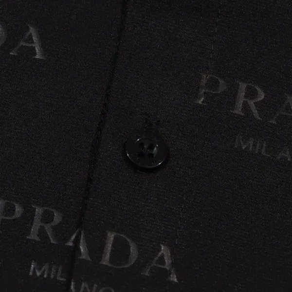【PRADA 公式旗艦店】プラダ  シャツ  ご好評に付き再入荷 240803