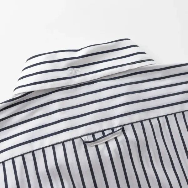 【ThomBrowne  公式旗艦店】トムブラウン   シャツ ご好評に付き再入荷  250221
