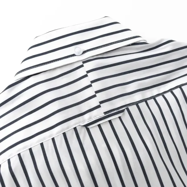 【ThomBrowne  公式旗艦店】トムブラウン   シャツ ご好評に付き再入荷  250221