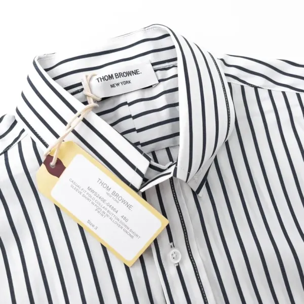 【ThomBrowne  公式旗艦店】トムブラウン   シャツ ご好評に付き再入荷  250221