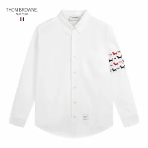 【ThomBrowne  公式旗艦店】トムブラウン   シャツ ご好評に付き再入荷  250221