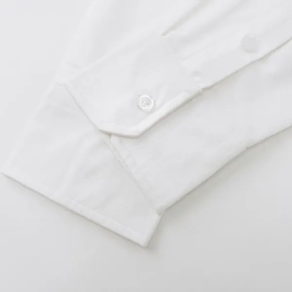 【ThomBrowne  公式旗艦店】トムブラウン   シャツ ご好評に付き再入荷  250221