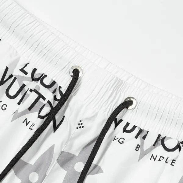 LV【LOUIS VUITTON 公式旗艦店】ルイヴィトン ショートパンツご好評に付き再入荷!250224 LV【LOUIS VUITTON 公式旗艦店】ルイヴィトン ショートパンツご好評に付き再入荷!250224