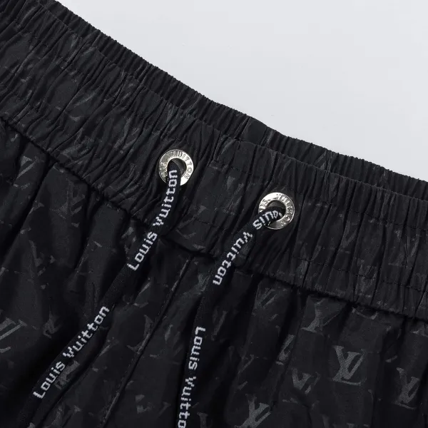 LV【LOUIS VUITTON  公式旗艦店】ルイヴィトン   ショートパンツご好評に付き再入荷！250224