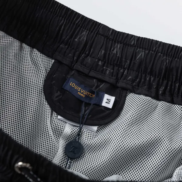 LV【LOUIS VUITTON  公式旗艦店】ルイヴィトン   ショートパンツご好評に付き再入荷！250224
