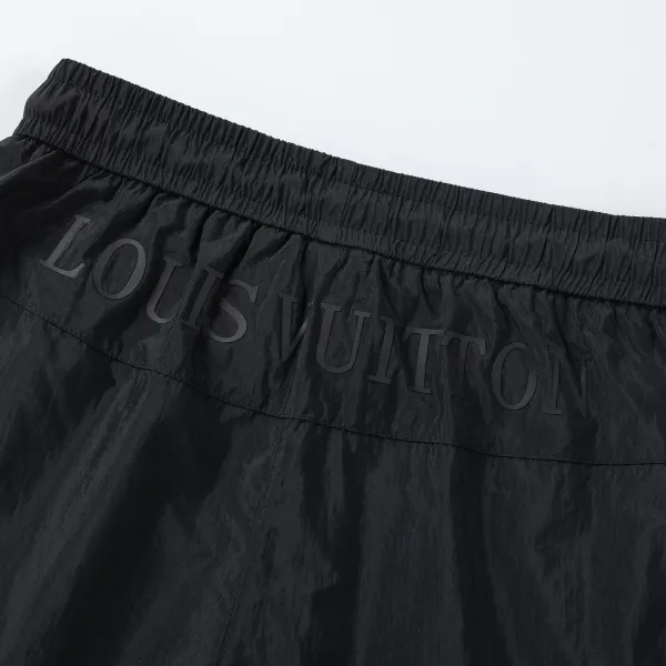 LV【LOUIS VUITTON  公式旗艦店】ルイヴィトン   ショートパンツご好評に付き再入荷！250224