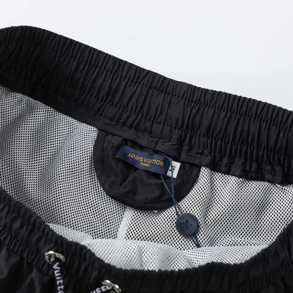 LV【LOUIS VUITTON  公式旗艦店】ルイヴィトン   ショートパンツご好評に付き再入荷！250224