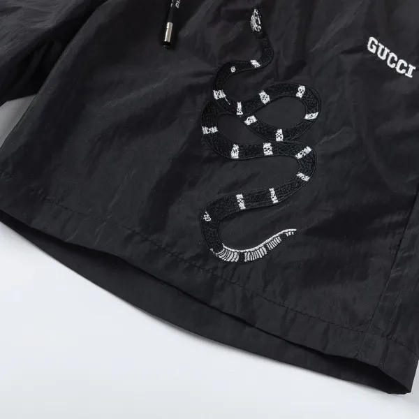 【GUCCI  公式旗艦店】グッチ  ショートパンツご好評に付き再入荷！250224