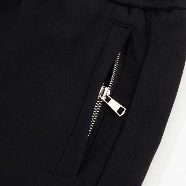 【GUCCI  公式旗艦店】クッチ   ショートパンツ  ご好評に付き再入荷！