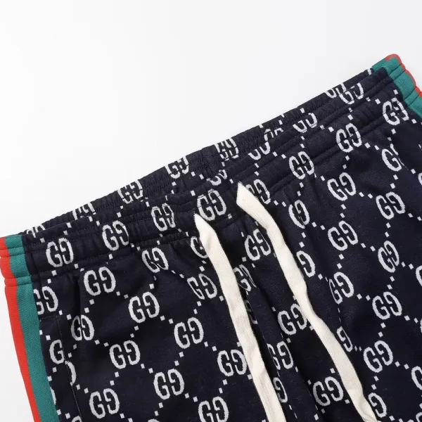 【GUCCI  公式旗艦店】クッチ   ショートパンツ  ご好評に付き再入荷！