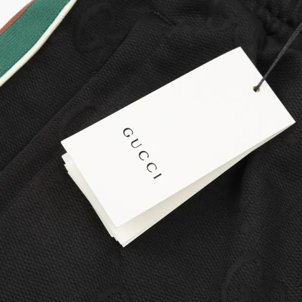 【GUCCI公式旗艦店】クッチ  ショートパンツ  ご好評に付き再入荷！